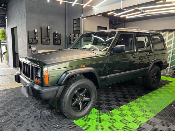JEEP CHEROKEE 4.0 SPORT 4X4 6I 12V GASOLINA 4P AUTOMÁTICO